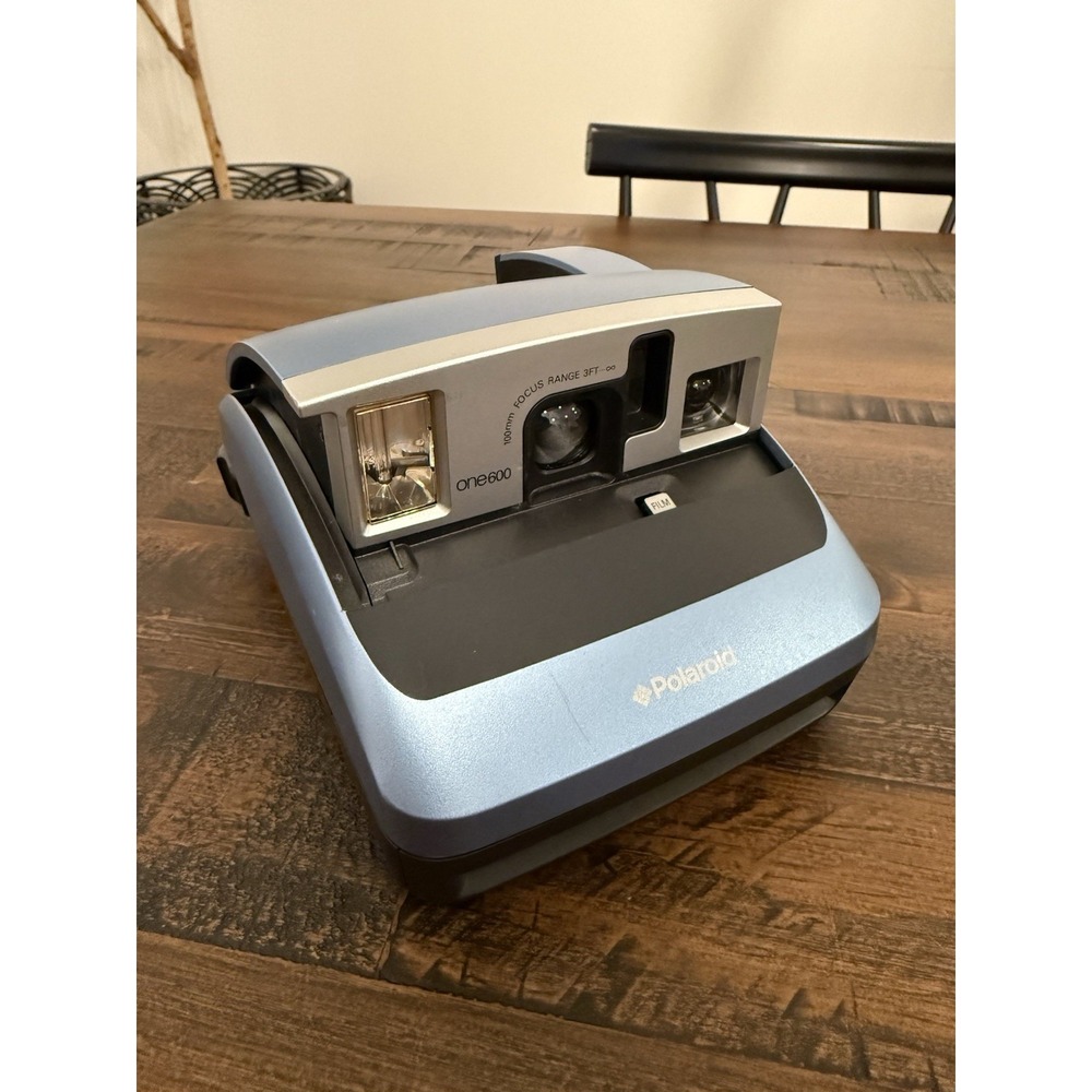 Polaroid One 600 Instant Film Camera One600